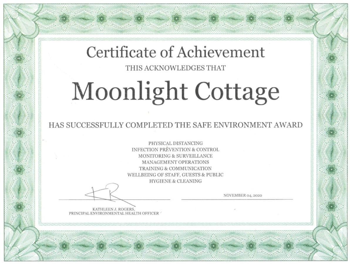 Moonlight Cottage East End Village 外观 照片